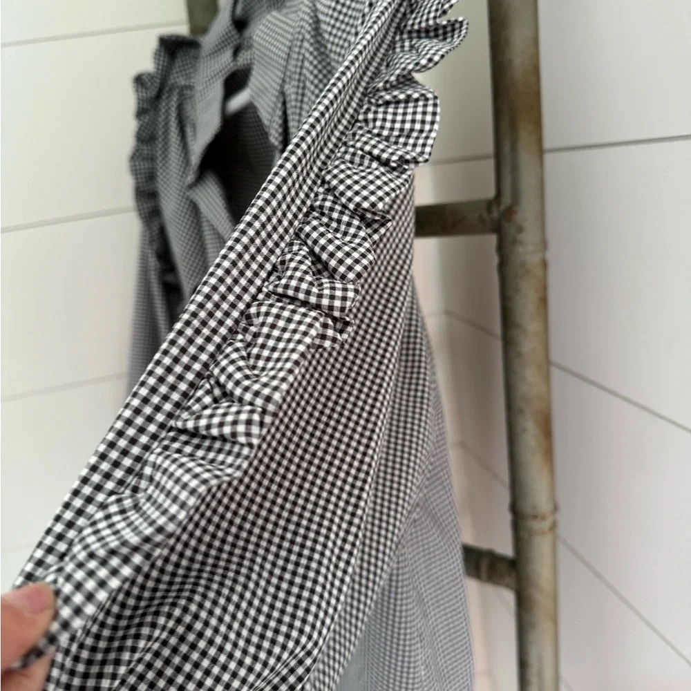 Beautiful Karli Black and White Checked Long Ruffled Sleeve SZ large - Picture 5 of 7